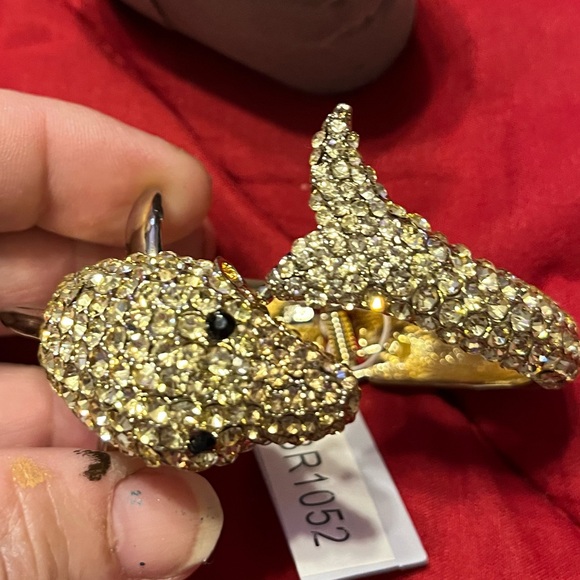 NWT Crystal Dolphin Hinged Bangle Bracelet - Picture 5 of 7